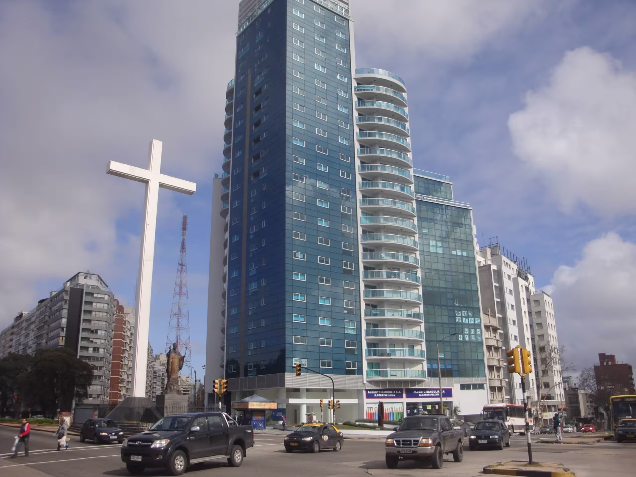 residencias estudiantiles en montevideo zona tres cruces